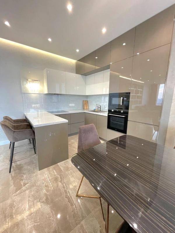Vip Apartment 120M2 With Panoramic Windows, 22 Floor. Obolon Kiev Ngoại thất bức ảnh