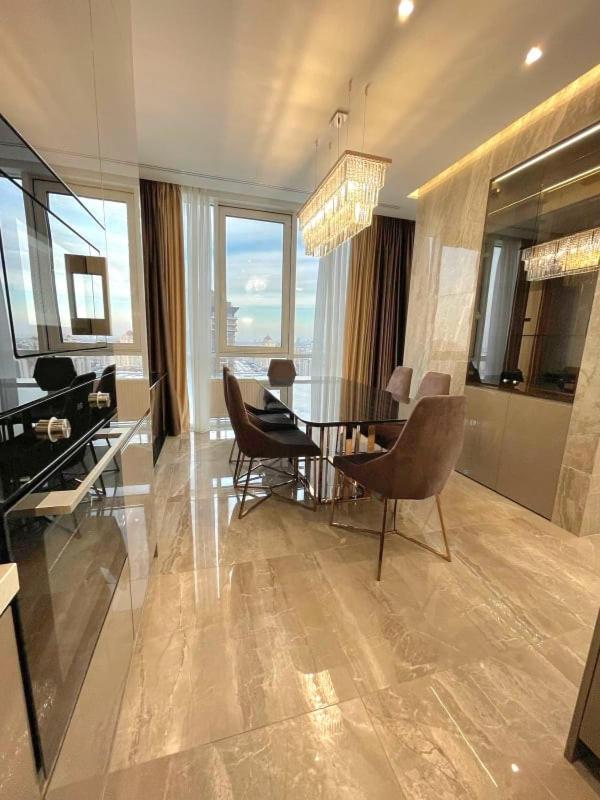 Vip Apartment 120M2 With Panoramic Windows, 22 Floor. Obolon Kiev Ngoại thất bức ảnh